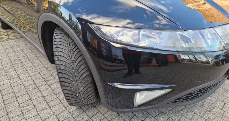 Honda Civic cena 24900 przebieg: 172312, rok produkcji 2008 z Sosnowiec małe 631